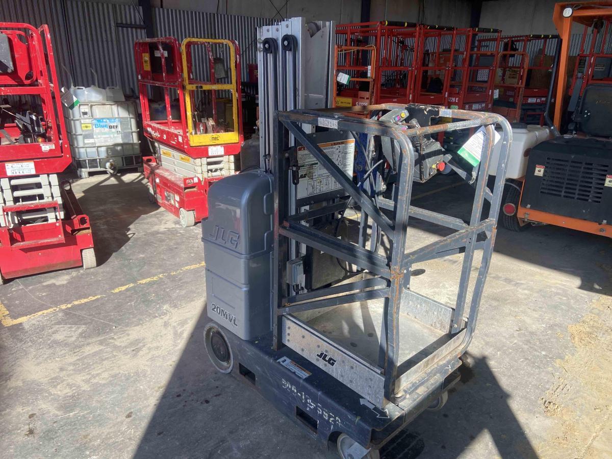 2017 JLG 20MVL-2