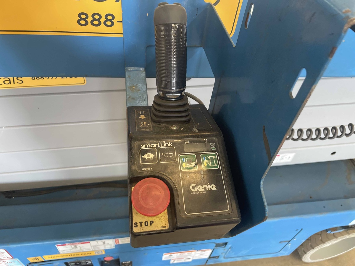 2017 Genie GS-4047-5