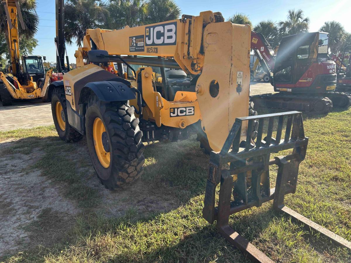 2018 JCB 507-42-3