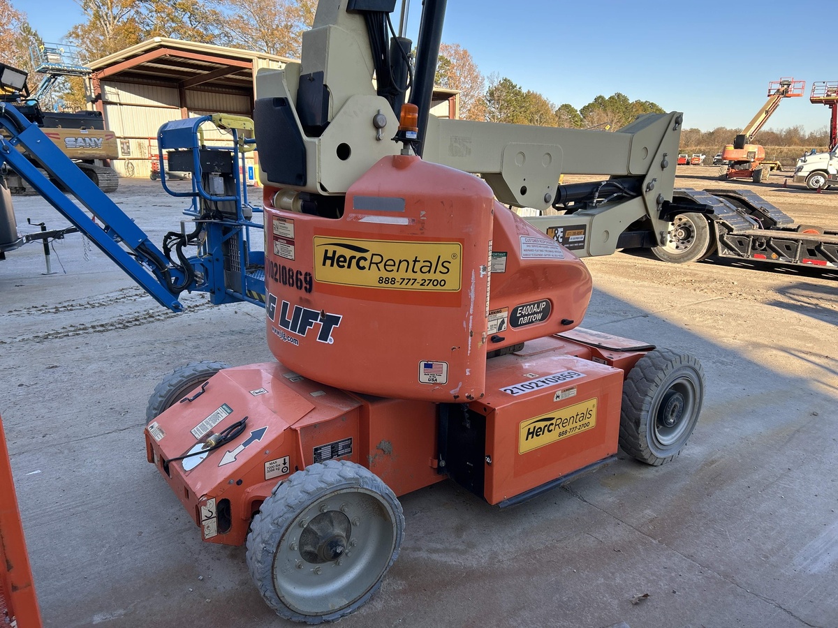 2017 JLG E400AJPN-5