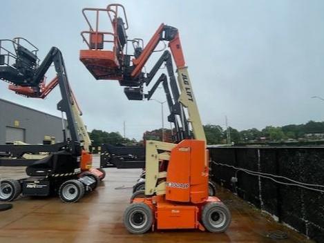 2016 JLG E300AJP