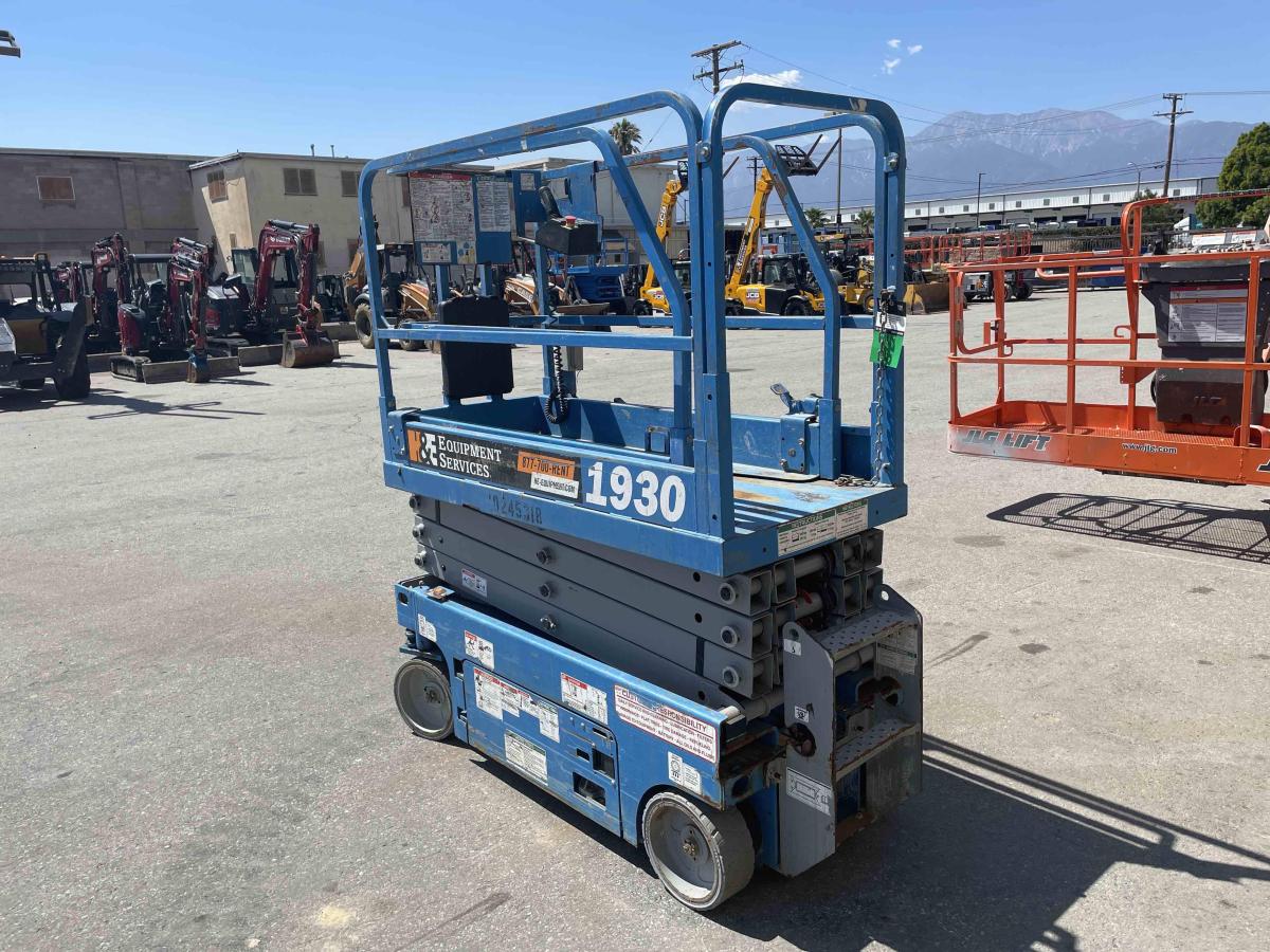 2018 Genie GS-1930