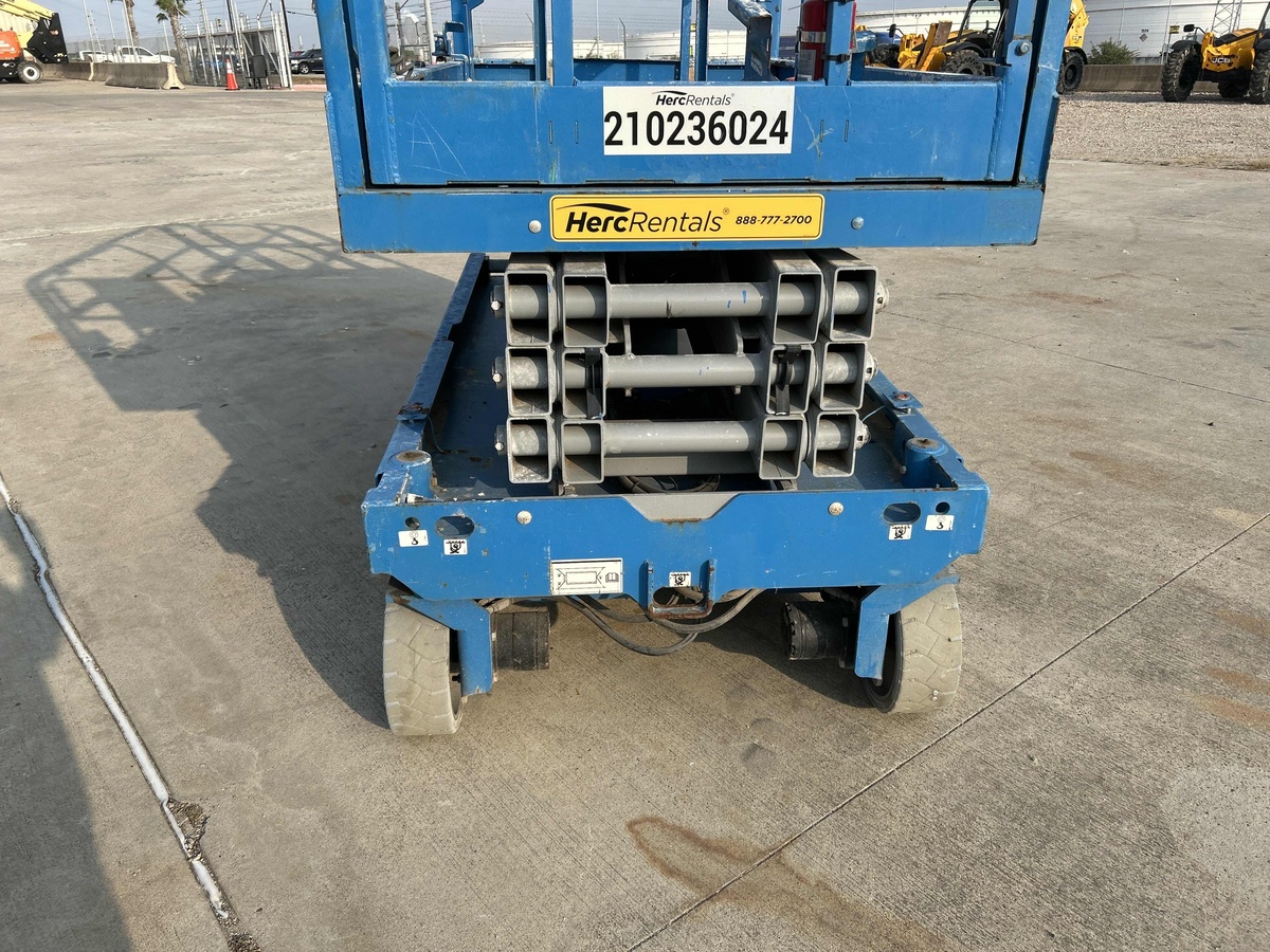 2018 Genie GS-2646-15