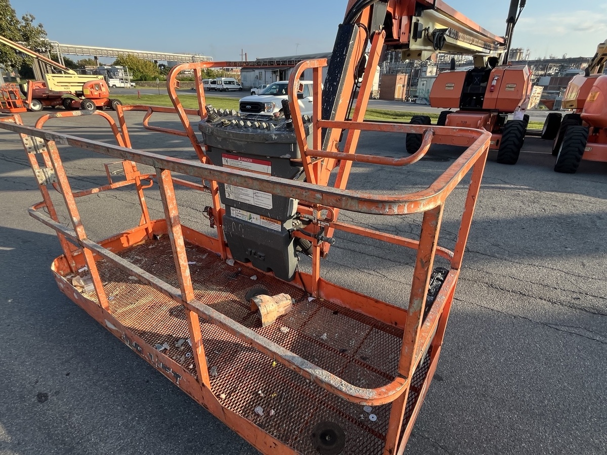 2015 JLG 860SJ-6