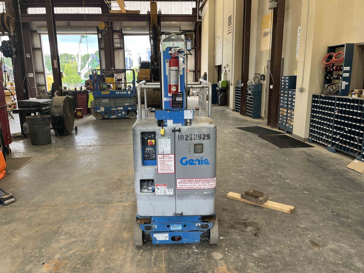 2018 Genie GR-20-8