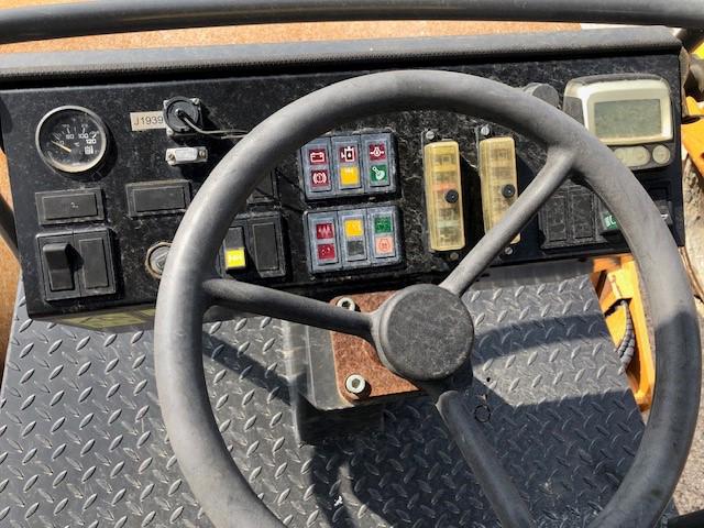 2020 Case SV208