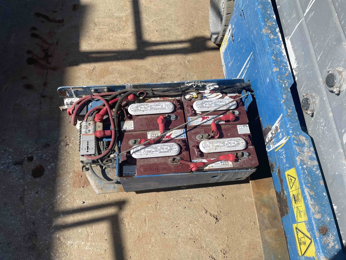 2018 Genie GS-3232-8