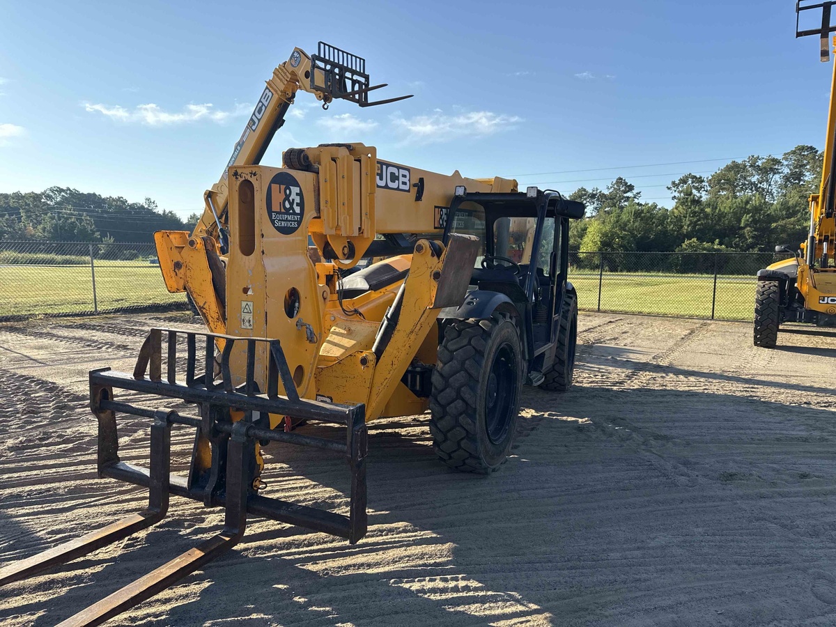 2021 JCB 510-56