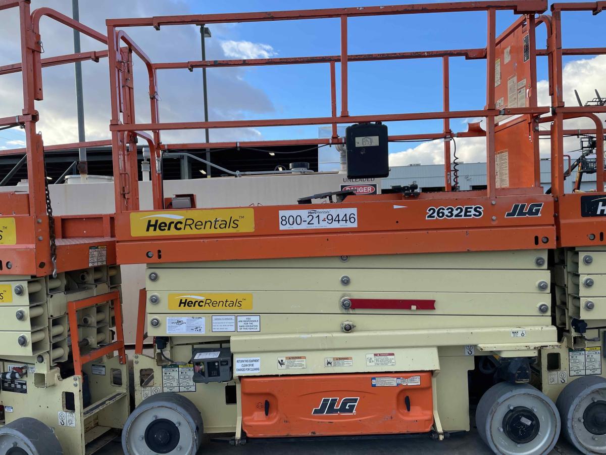 2018 JLG 2632ES