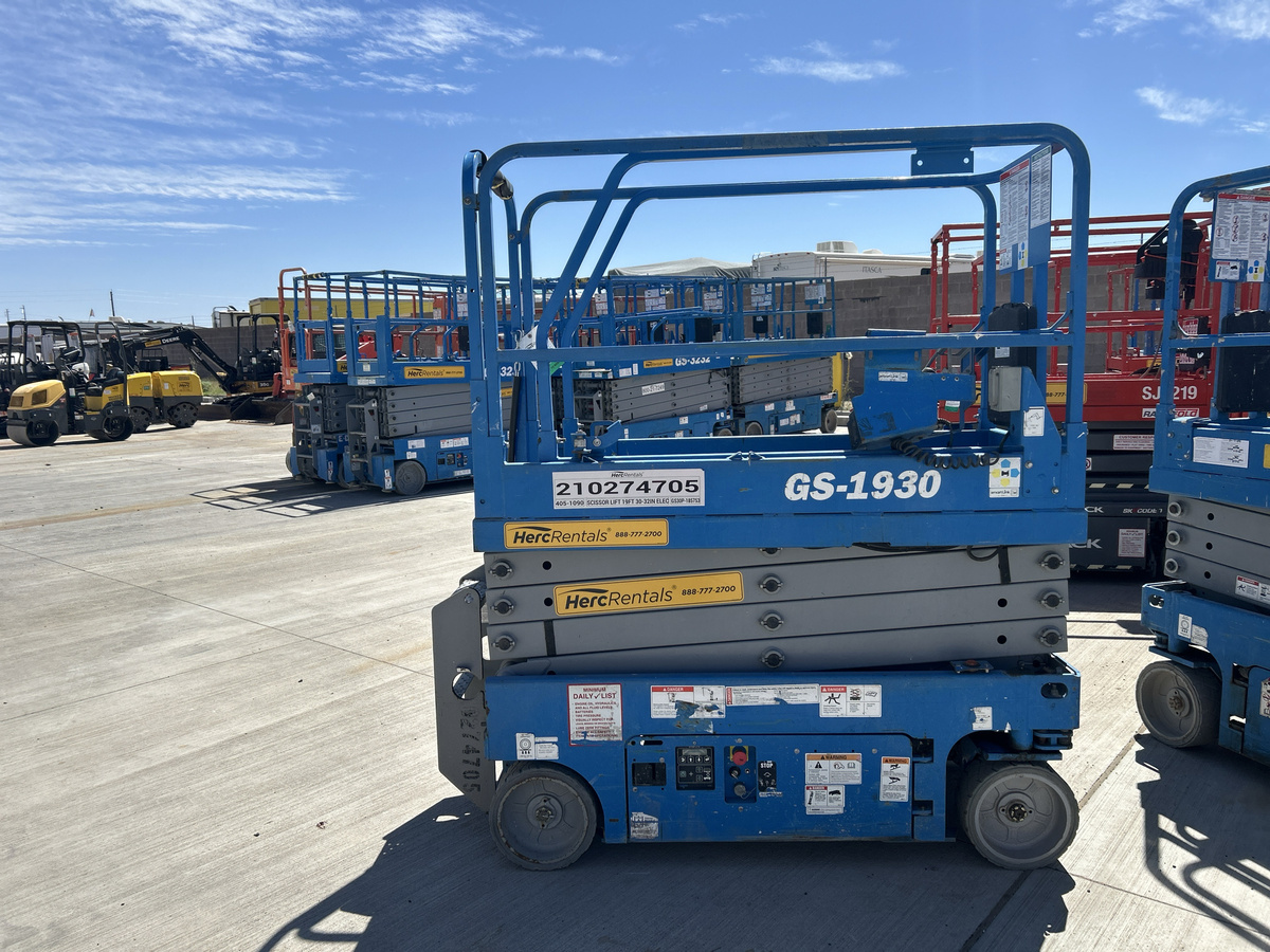 2019 Genie GS-1930