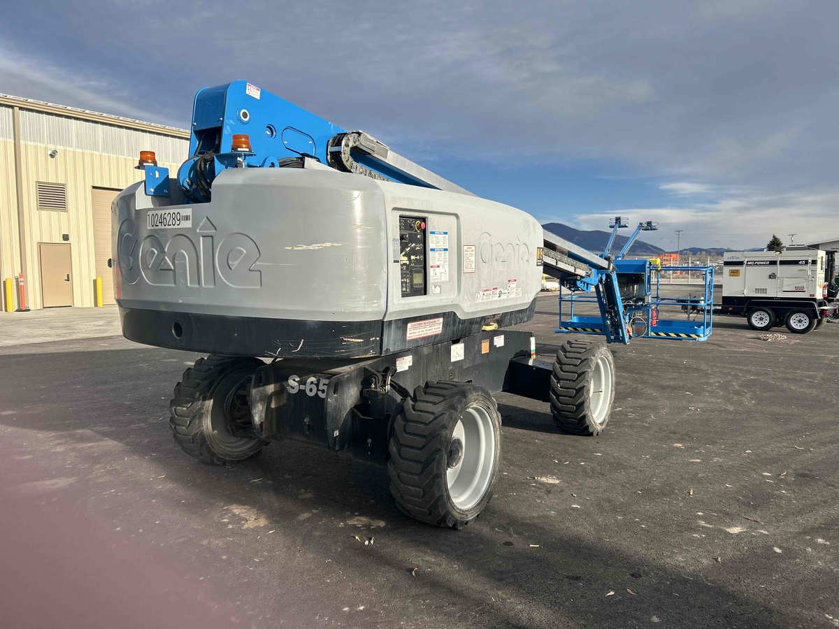 2018 Genie S-65-2