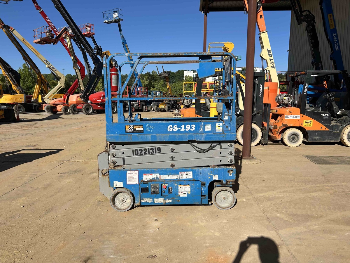 2017 Genie GS-1930-12