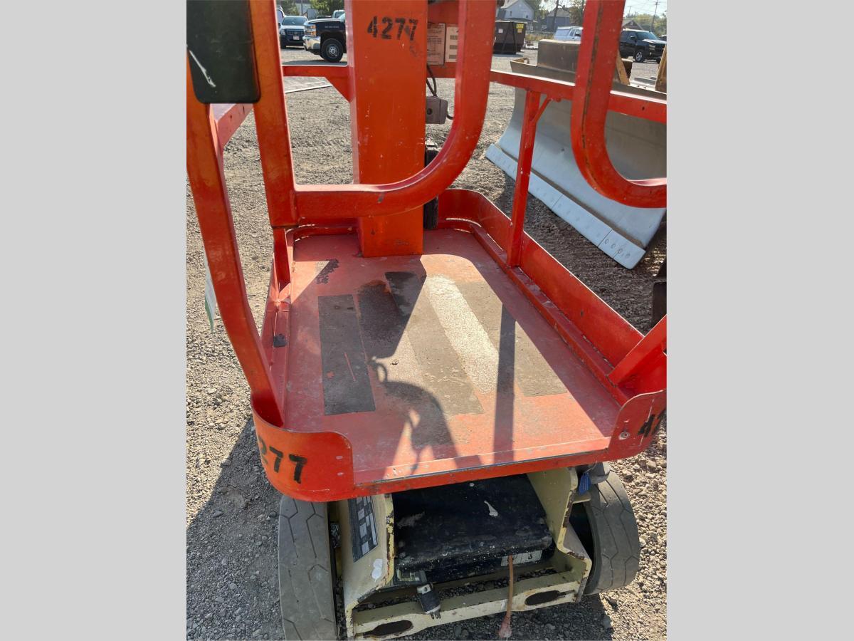 2014 JLG 1230ES-4