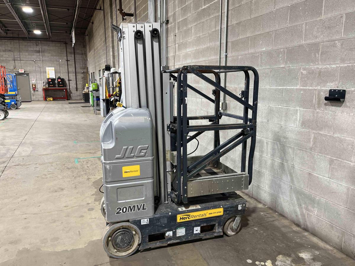 2018 JLG 20MVL
