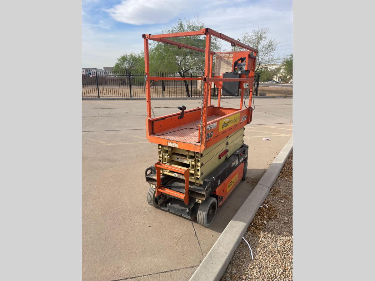 2018 JLG 1932R
