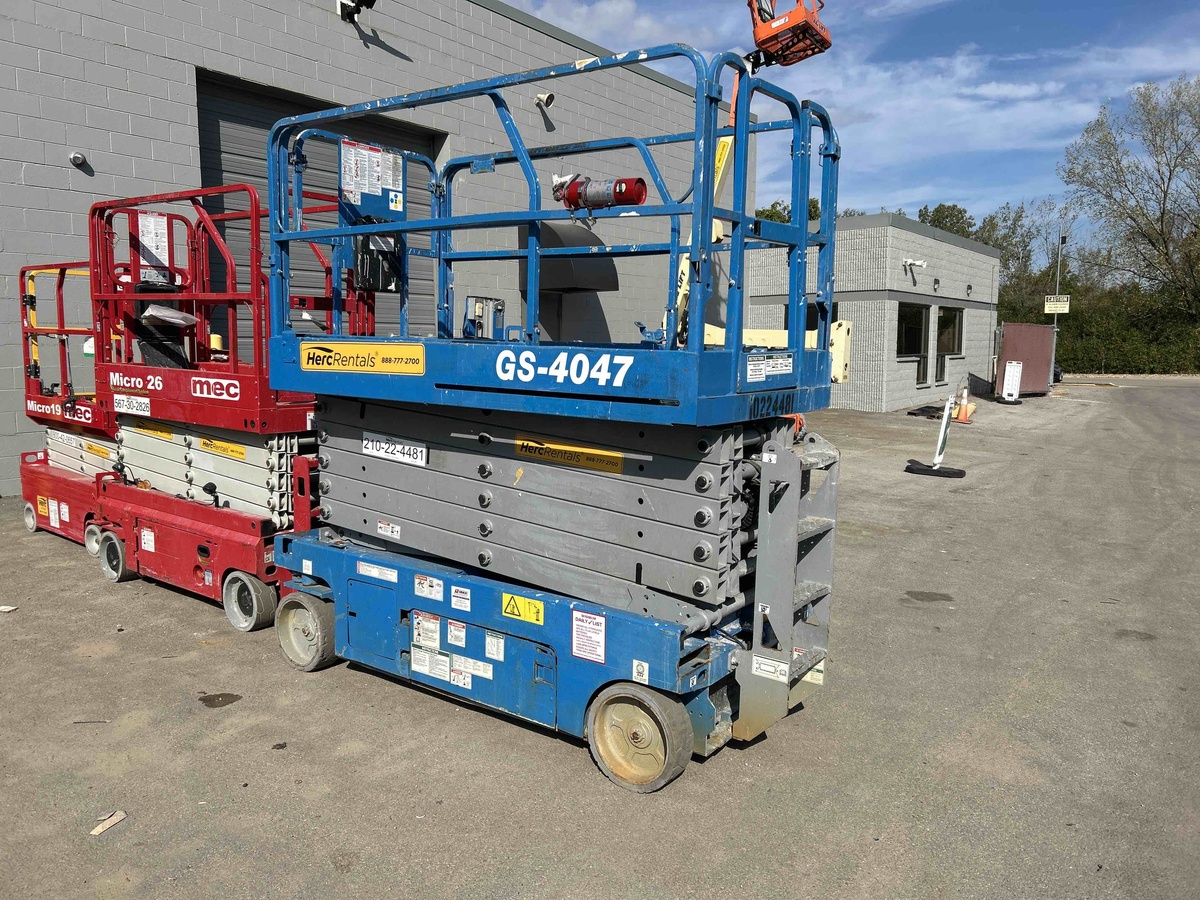 2017 Genie GS-4047-1