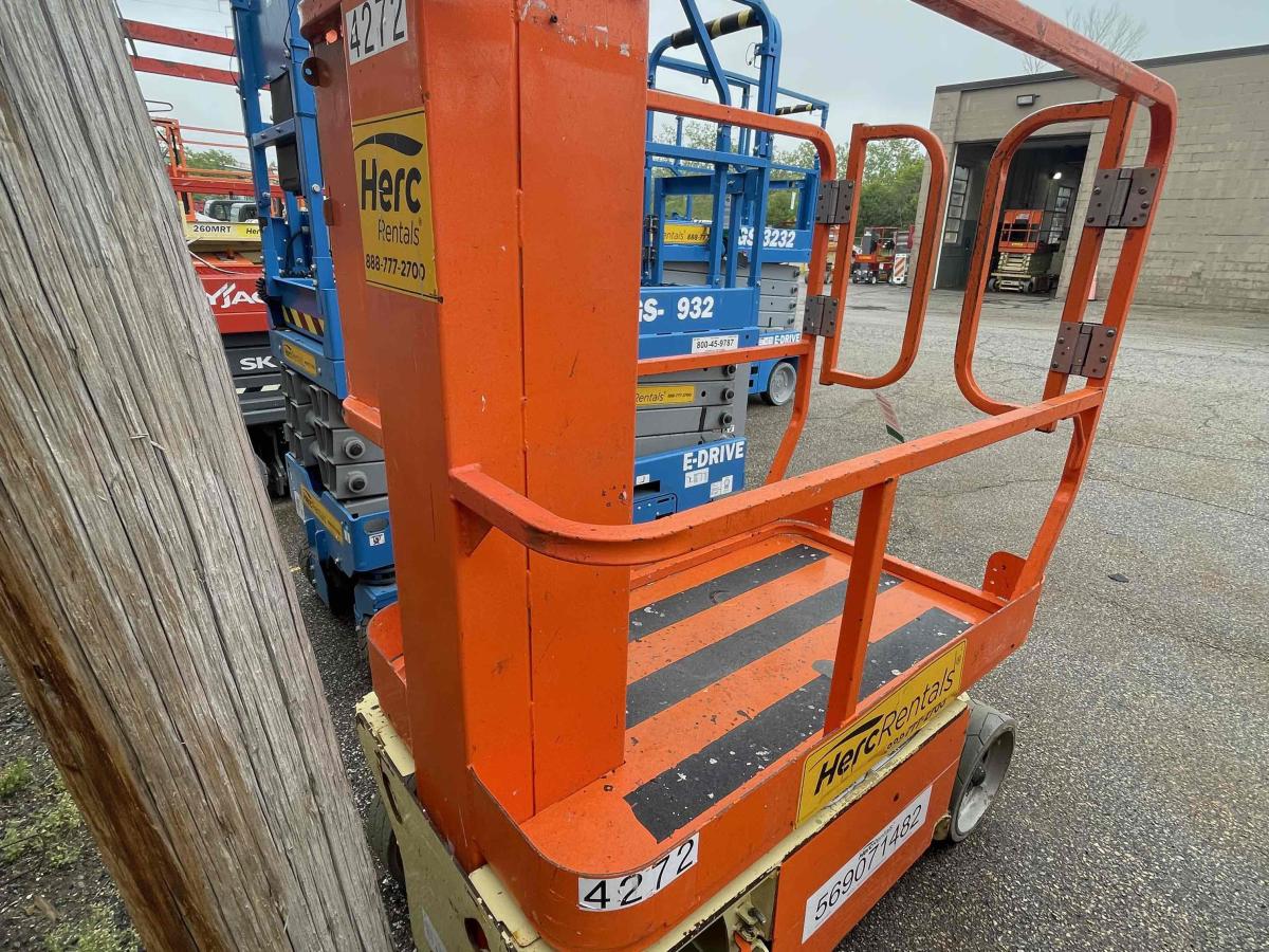 2014 JLG 1230ES-2