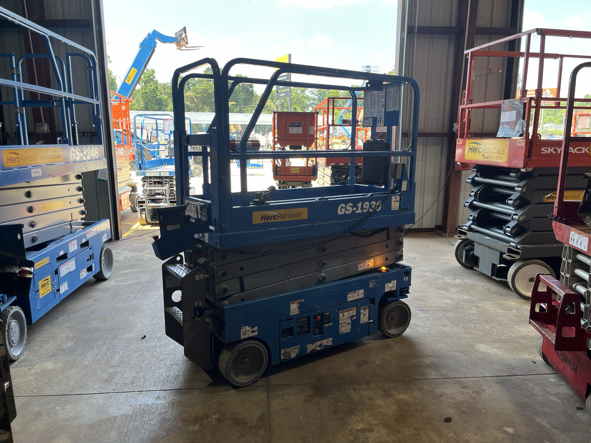 2019 Genie GS-1930