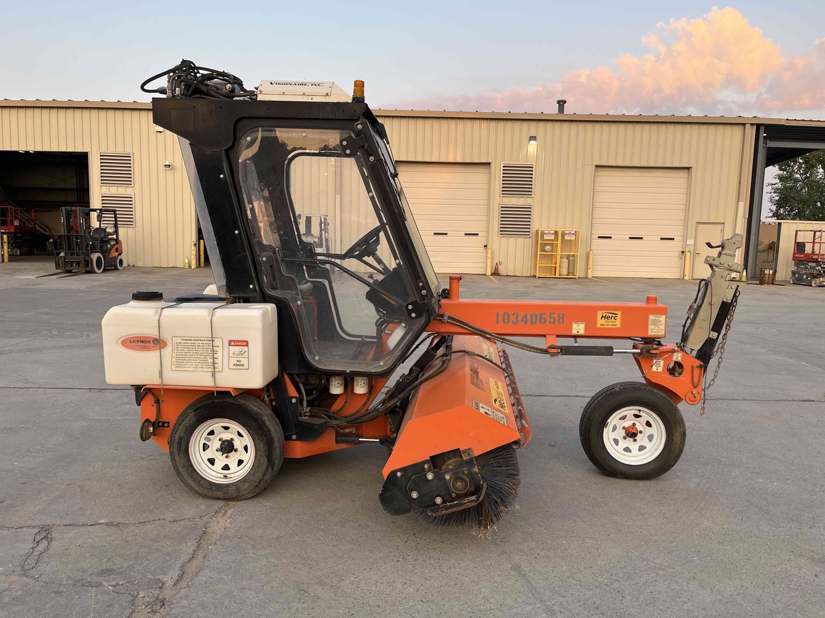 2021 LayMor SM300-3