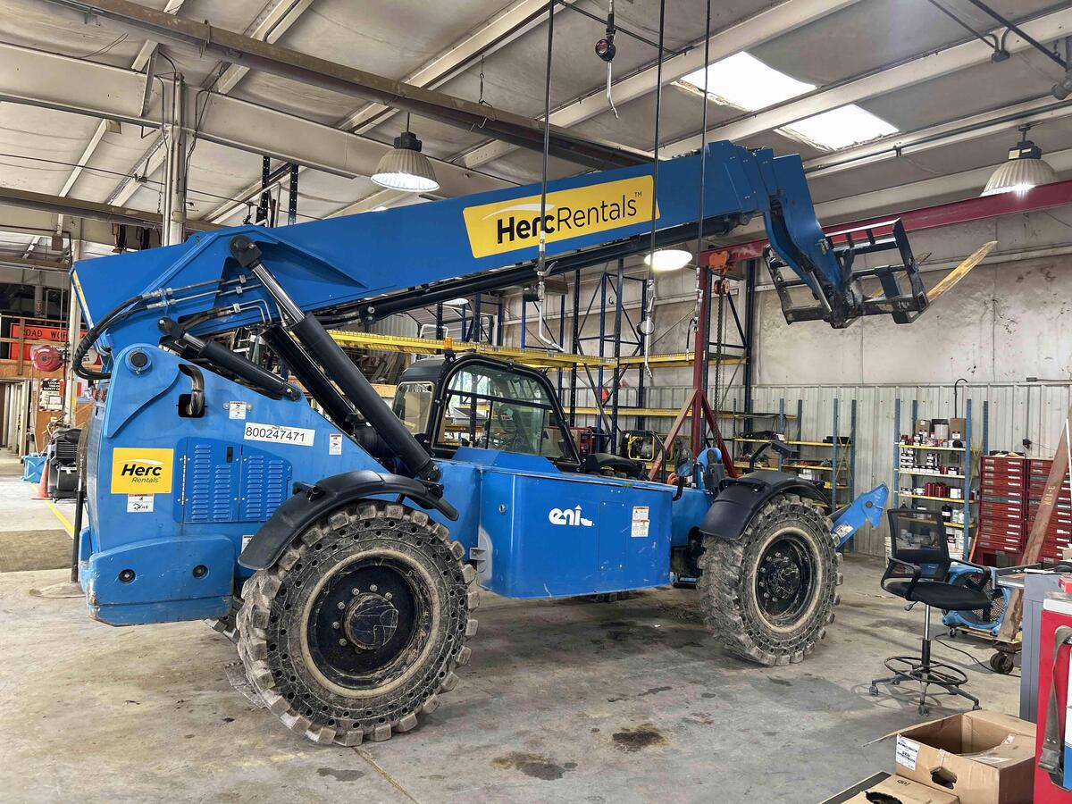 2019 Genie GTH-1056