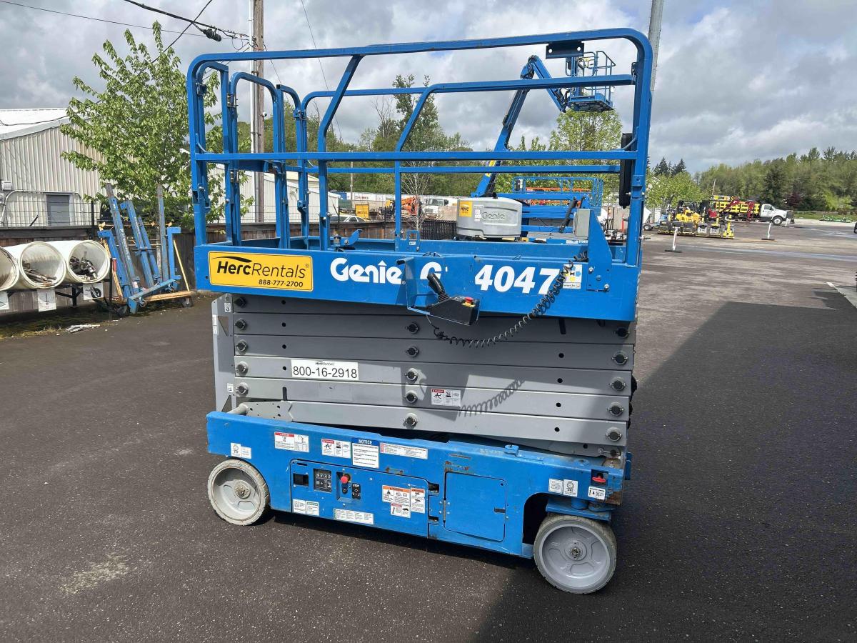 2017 Genie GS-4047-2