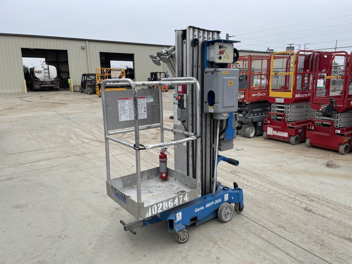 2019 Genie AWP-30S-6