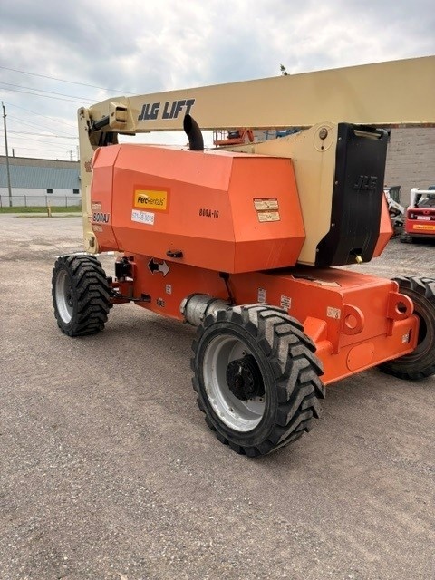 2017 JLG 800AJ