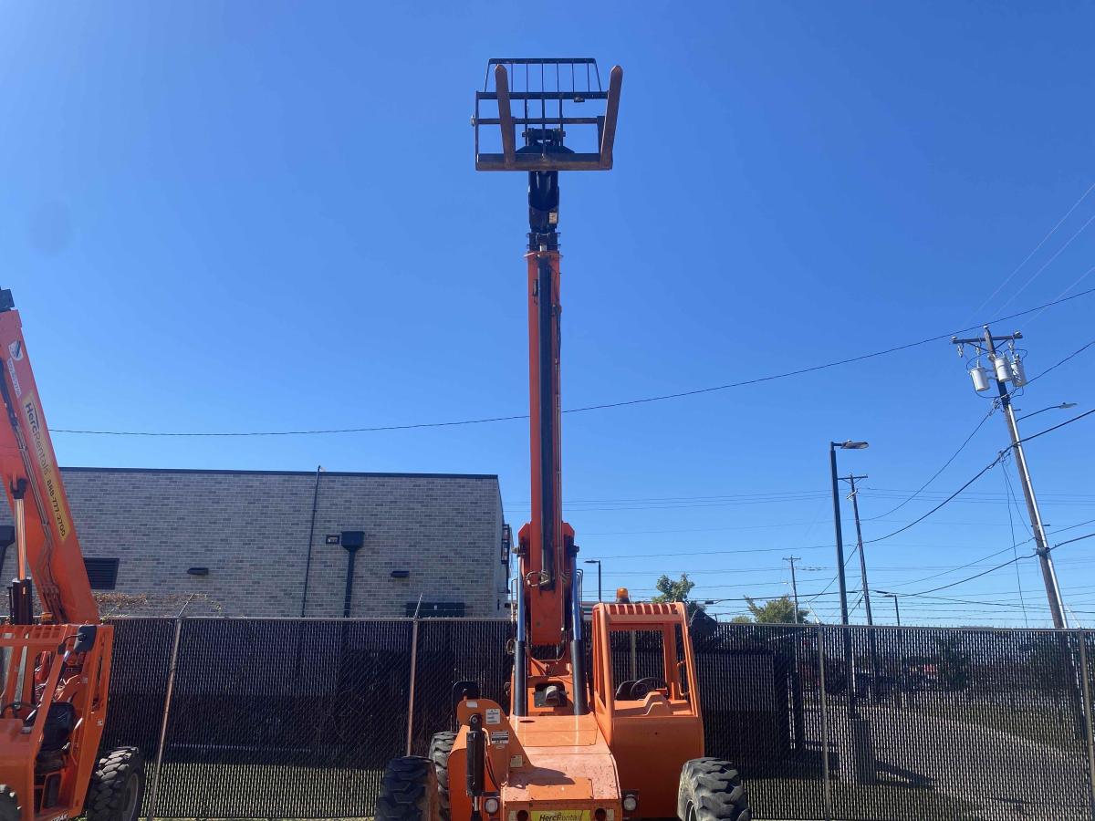 2017 SkyTrak 6042