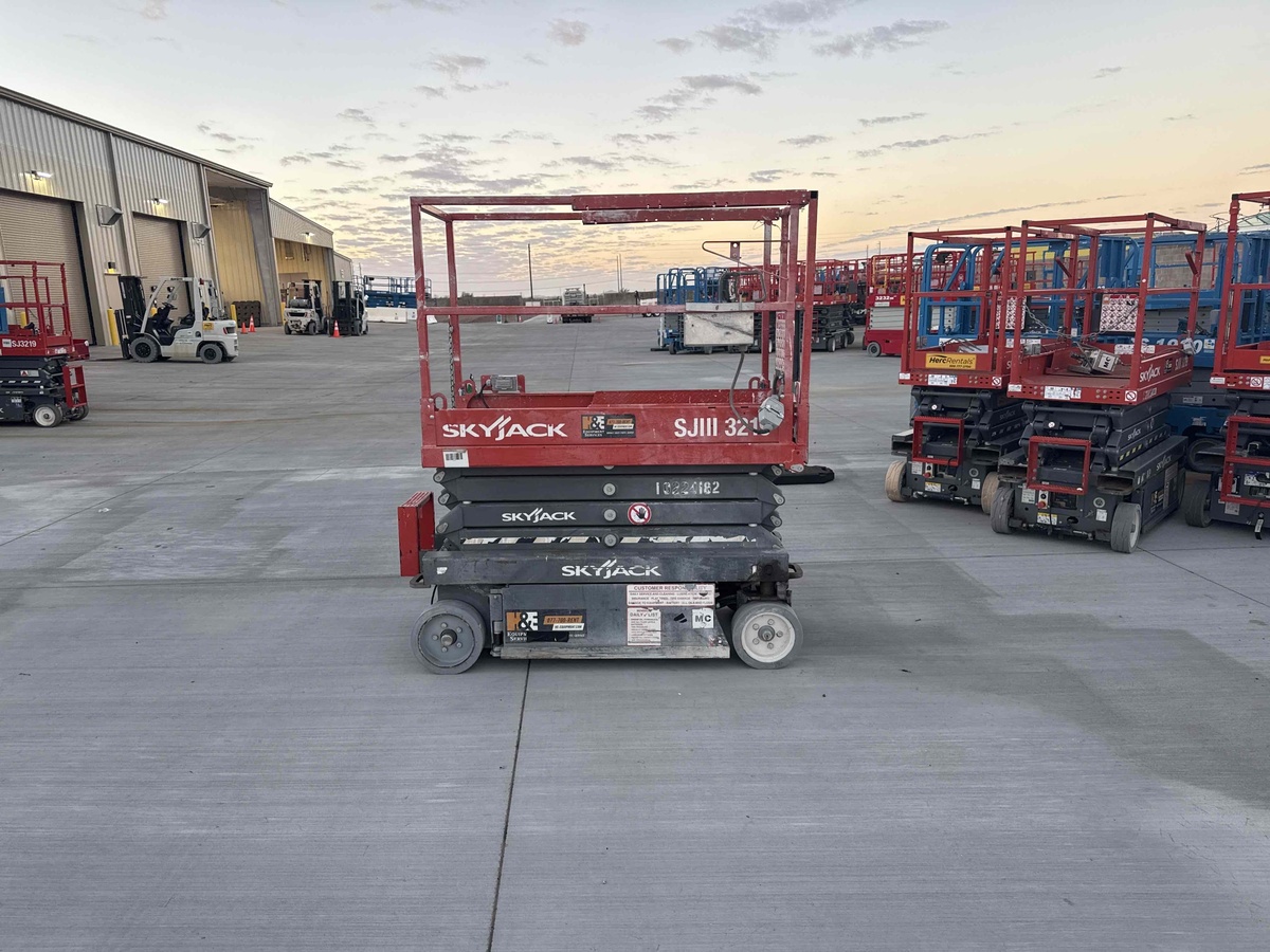 2017 Skyjack SJ3219