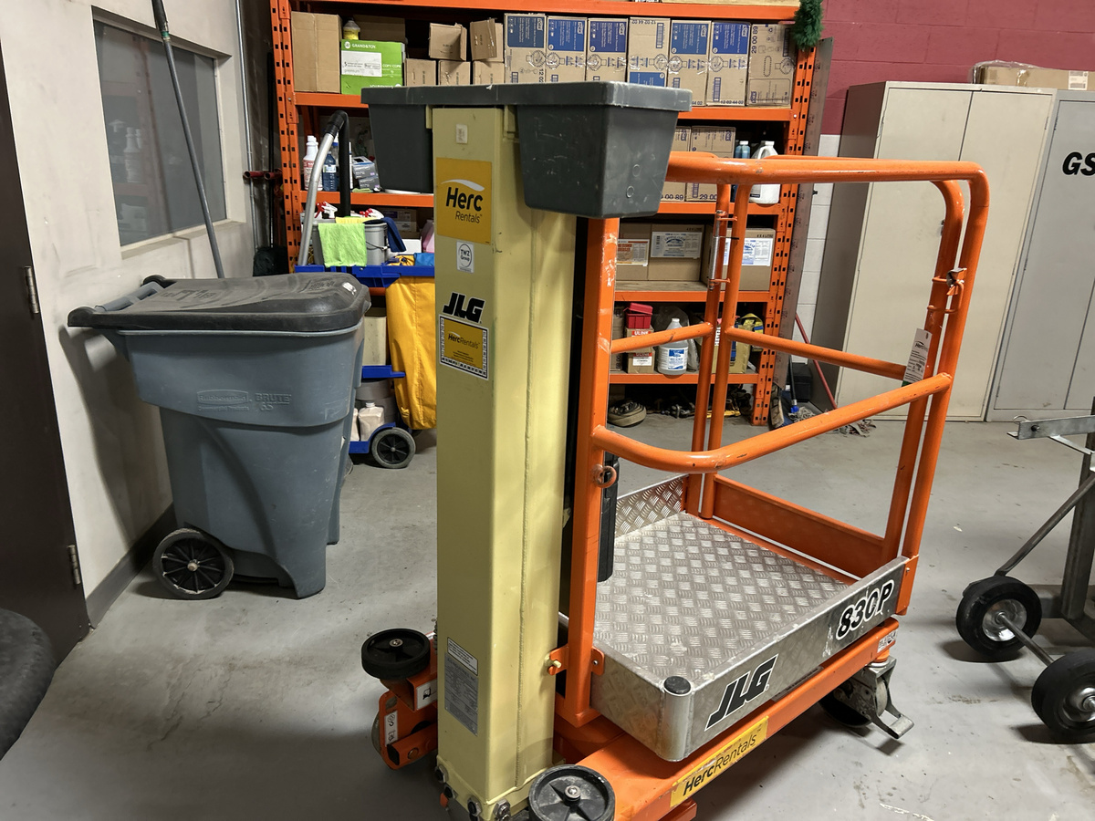 2020 JLG 830P-8