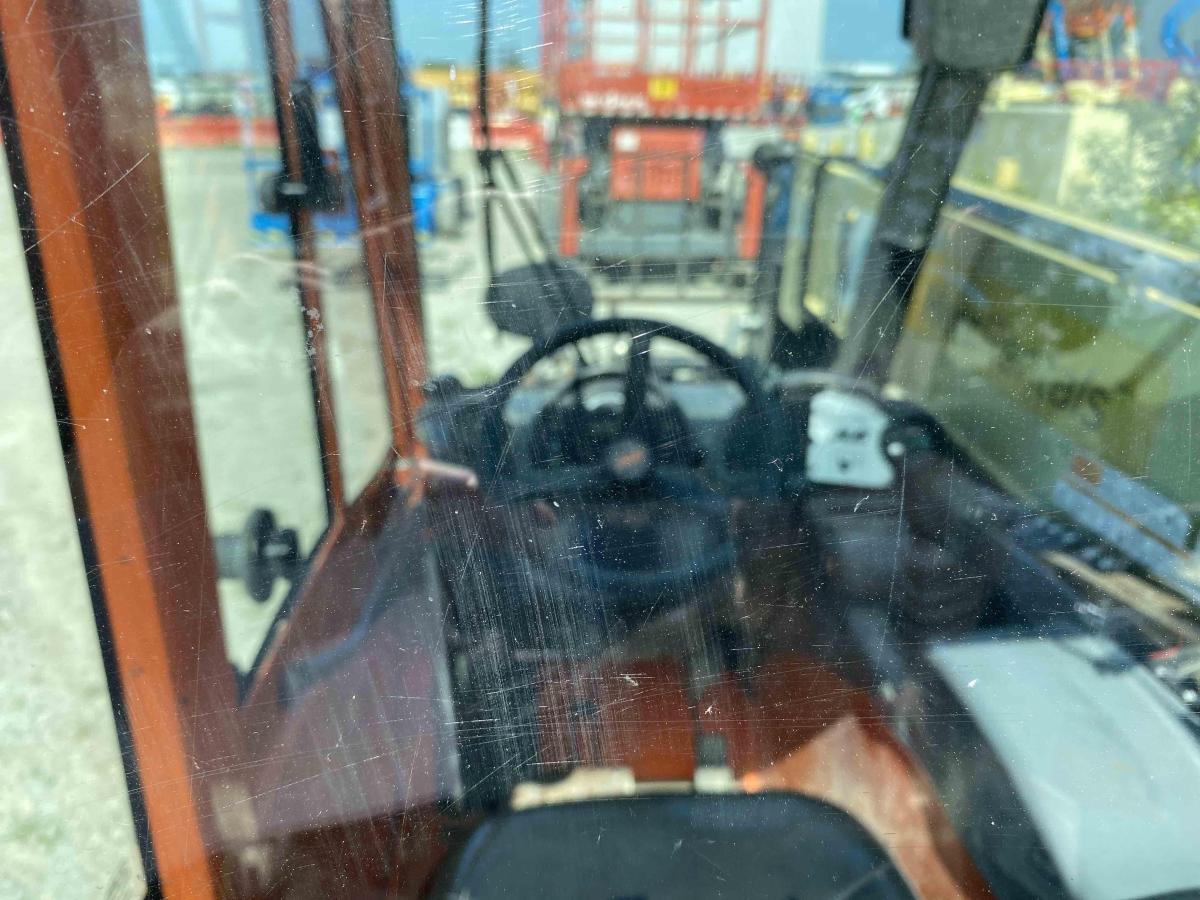 2017 JLG G5-18A-12