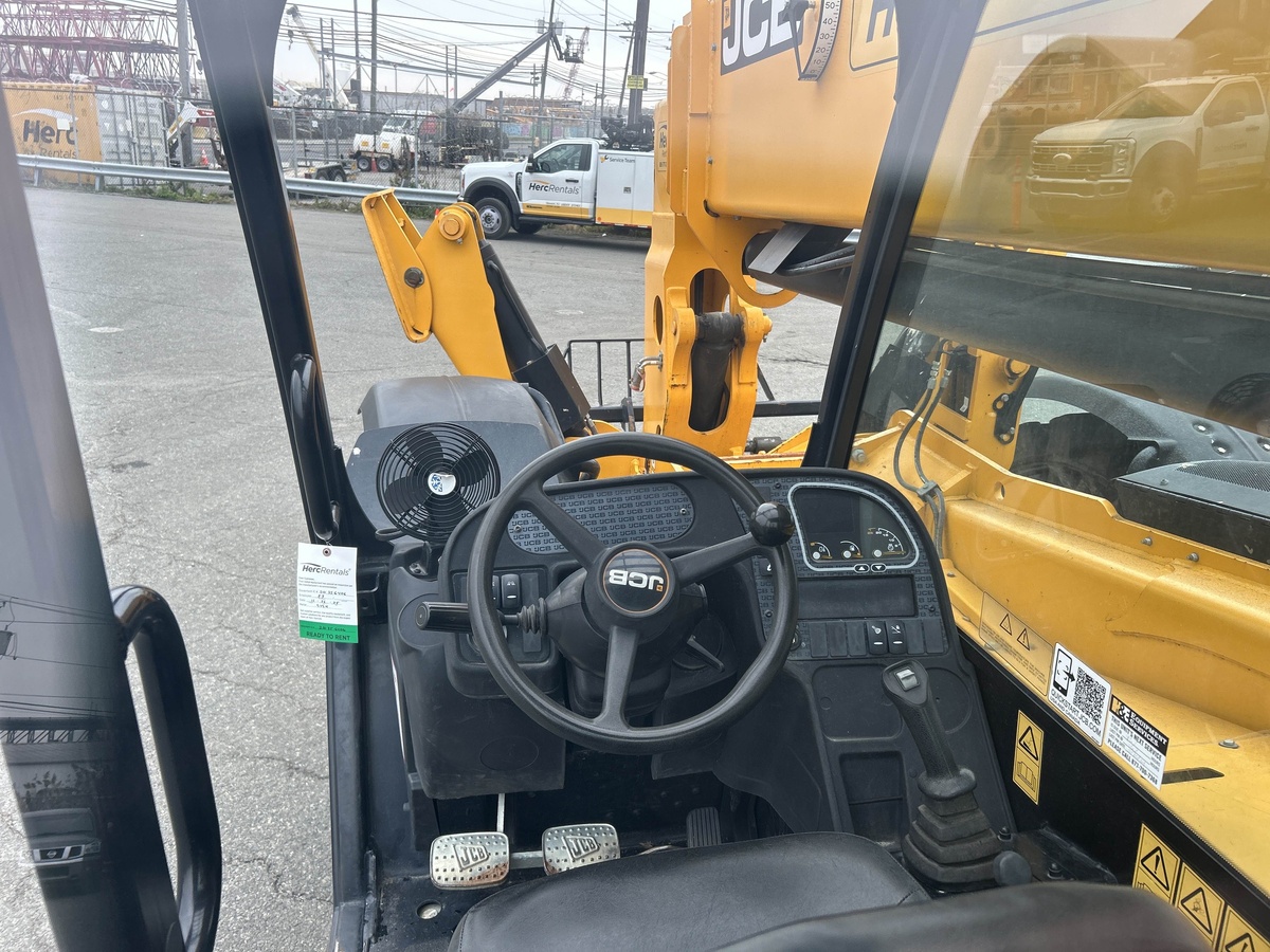 2022 JCB 510-56-8