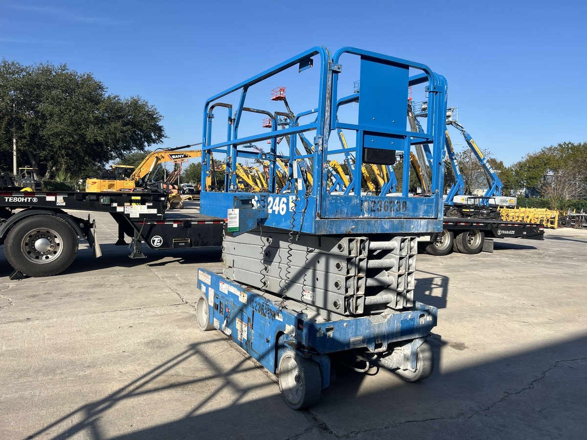 2018 Genie GS-3246-2