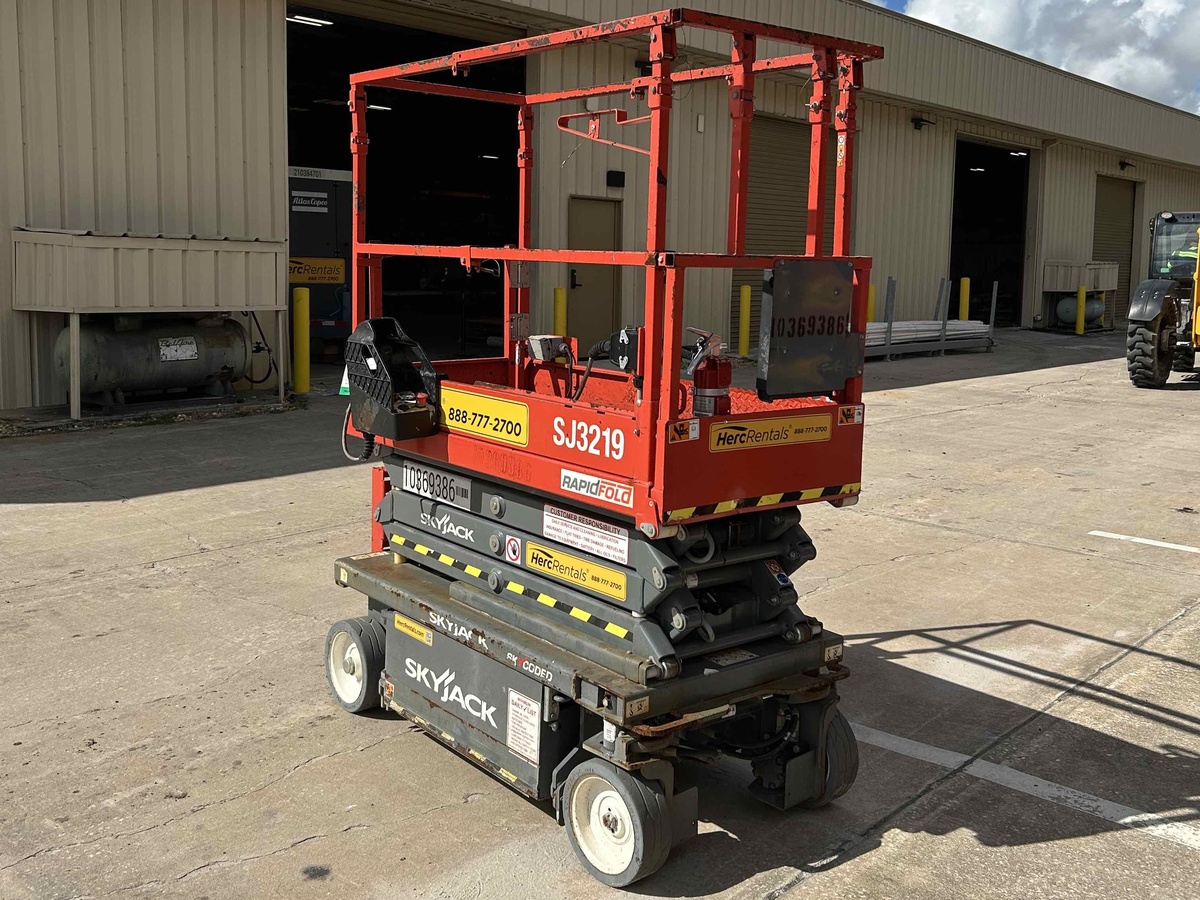 2022 Skyjack SJ3219-2