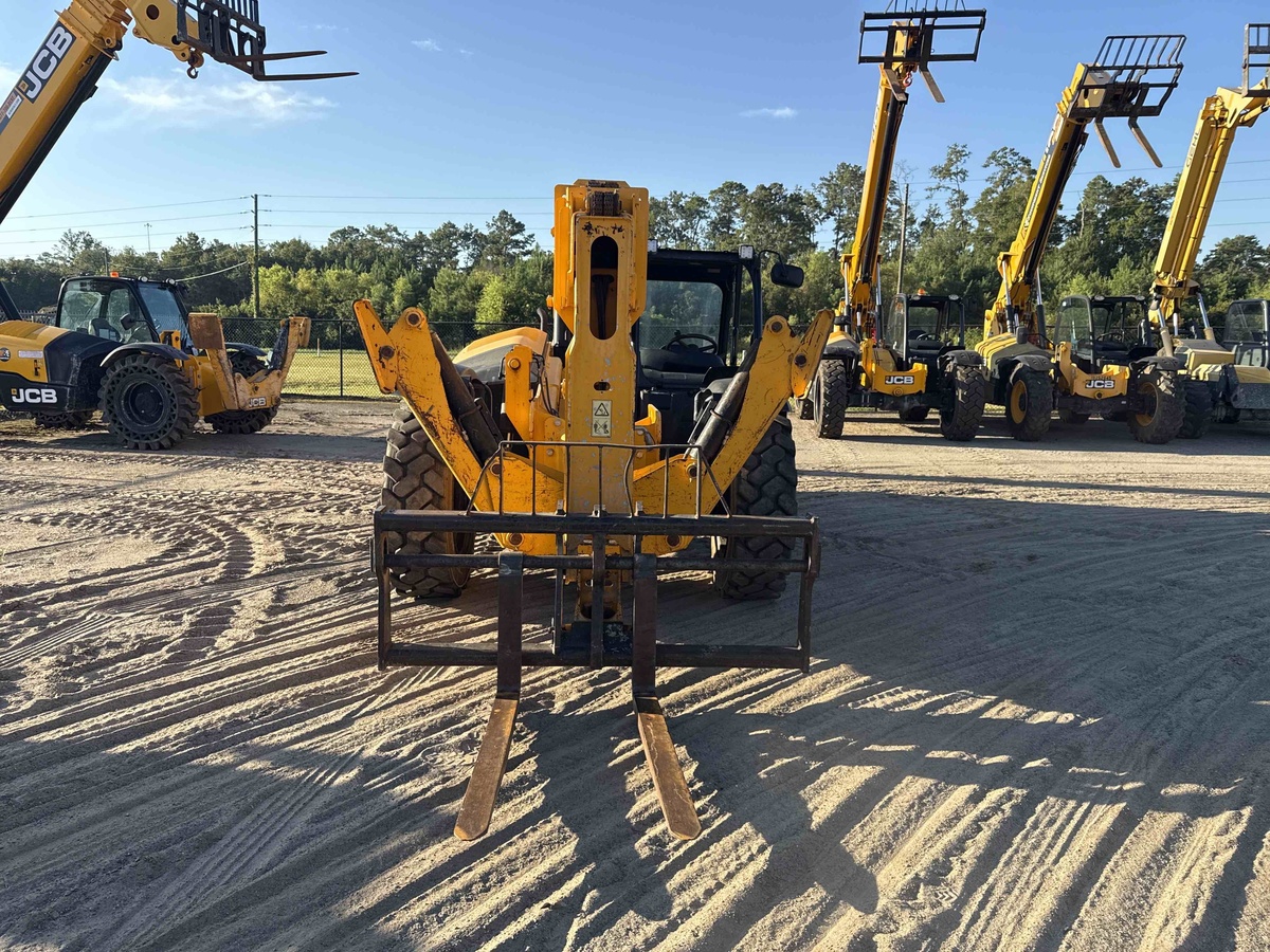 2021 JCB 510-56-3