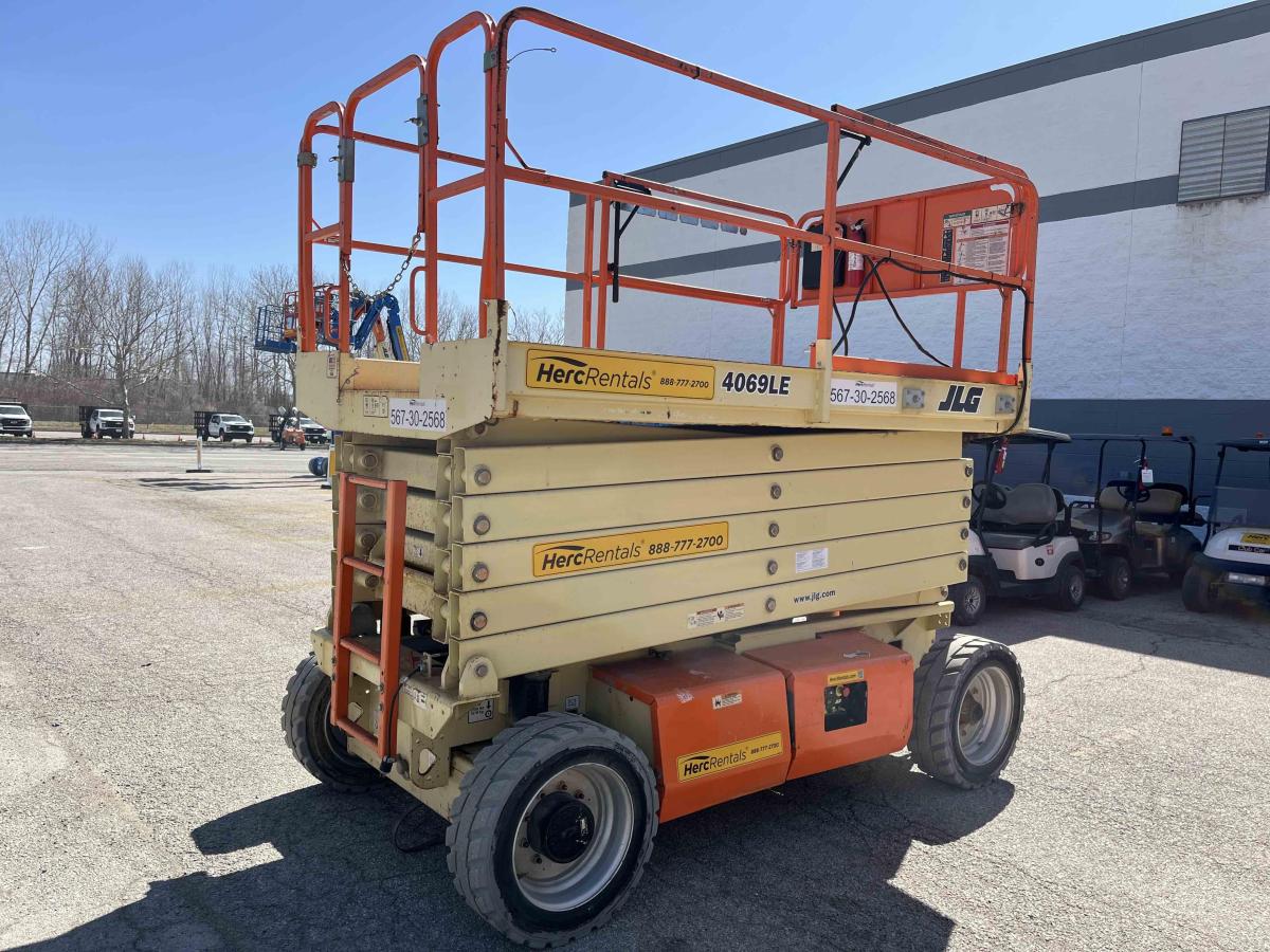 2016 JLG 4069LE