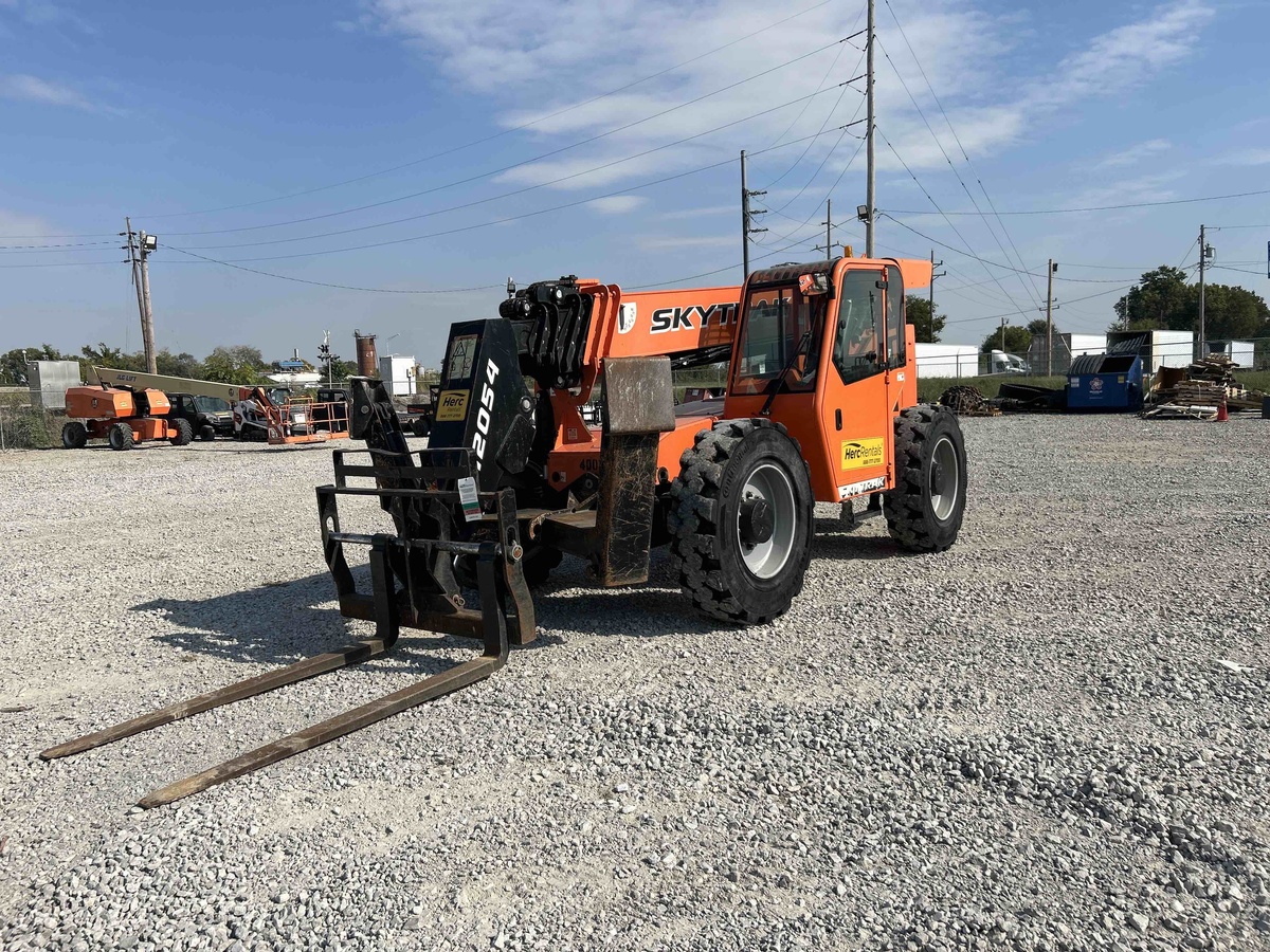 2020 SkyTrak 12054-4