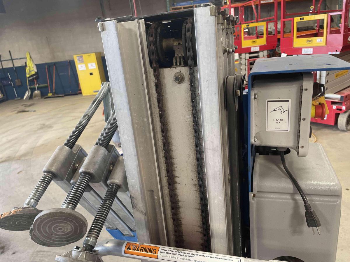 2019 Genie AWP-25S-7