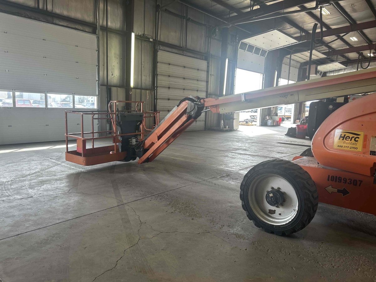 2016 JLG 600AJ-6