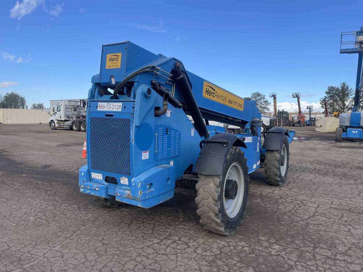 2017 Genie GTH-1056