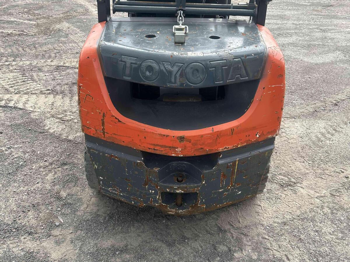 2020 Toyota 8FGU30-4