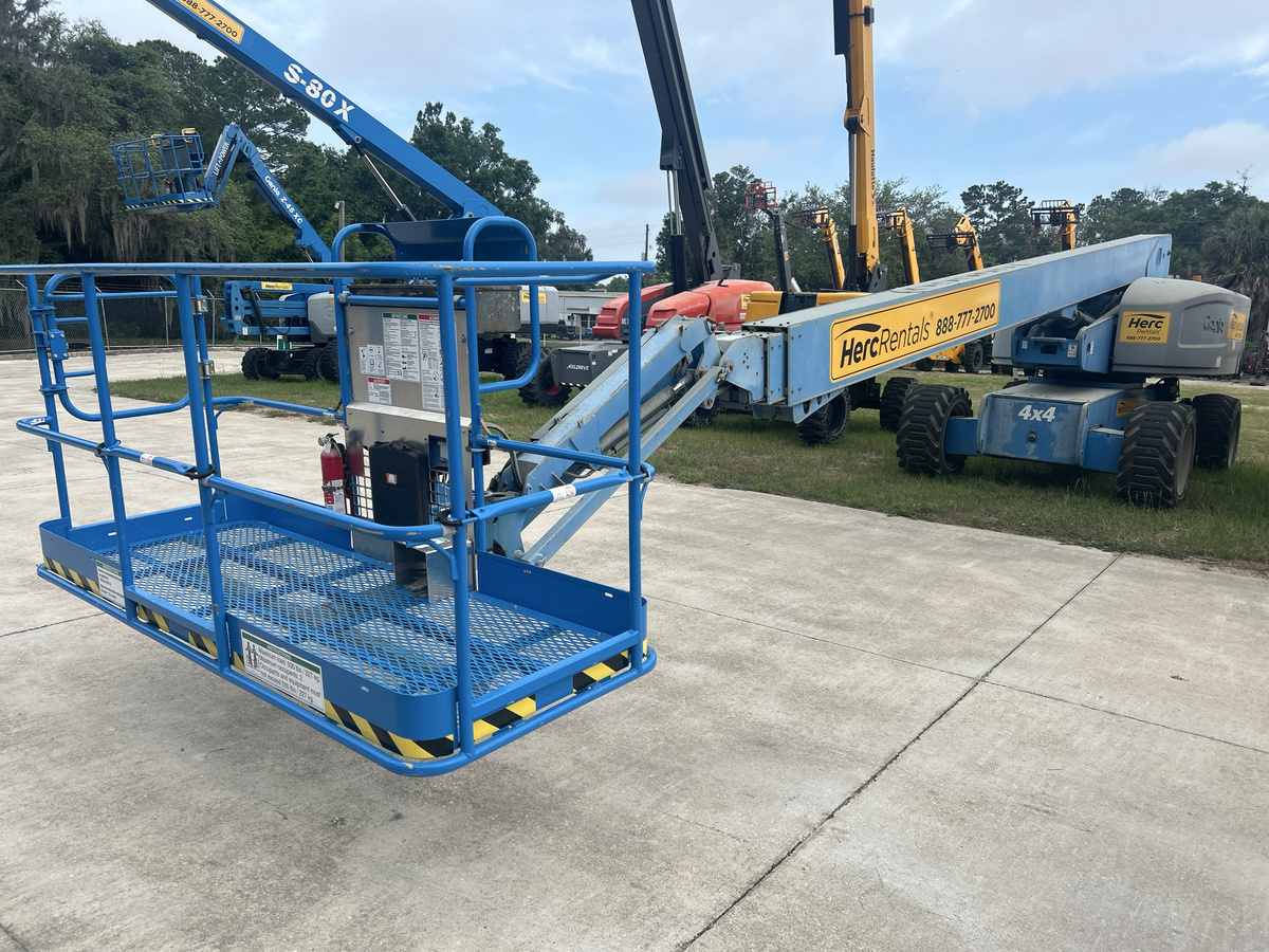 2013 Genie S-85