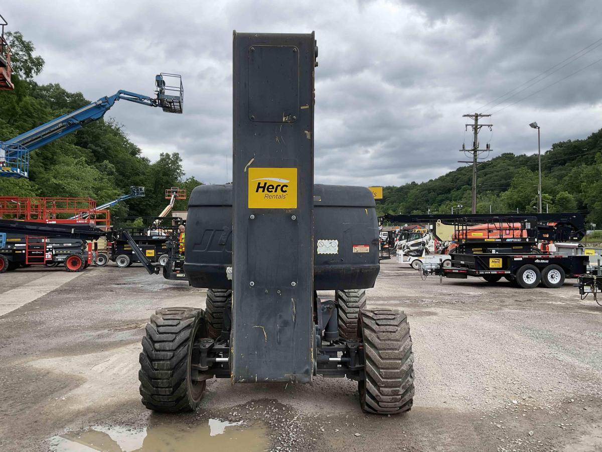 2012 JLG 800AJ-6