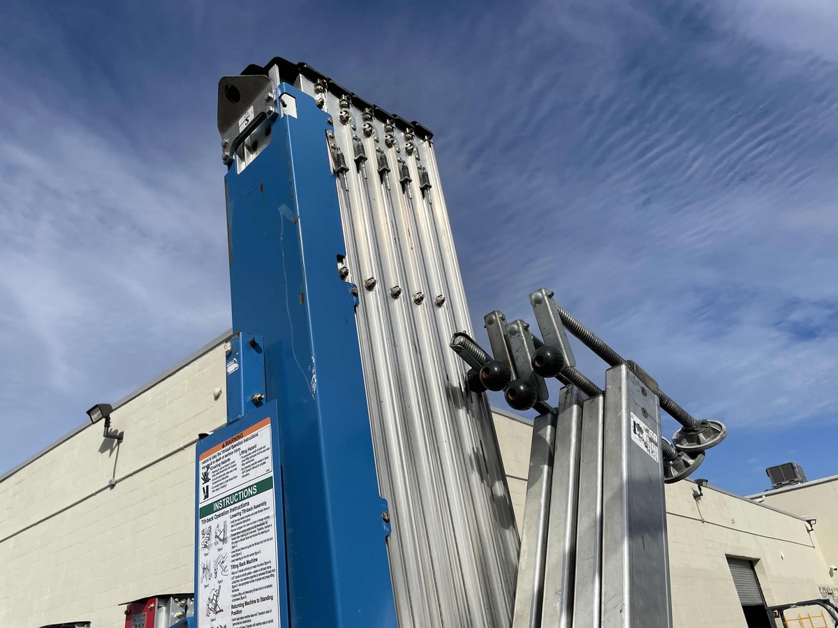 2019 Genie AWP-40S-2