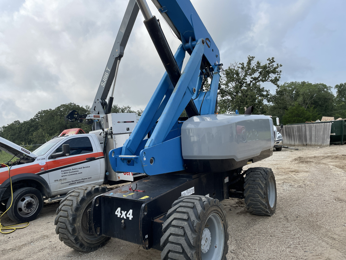 2018 Genie S-85XC-12