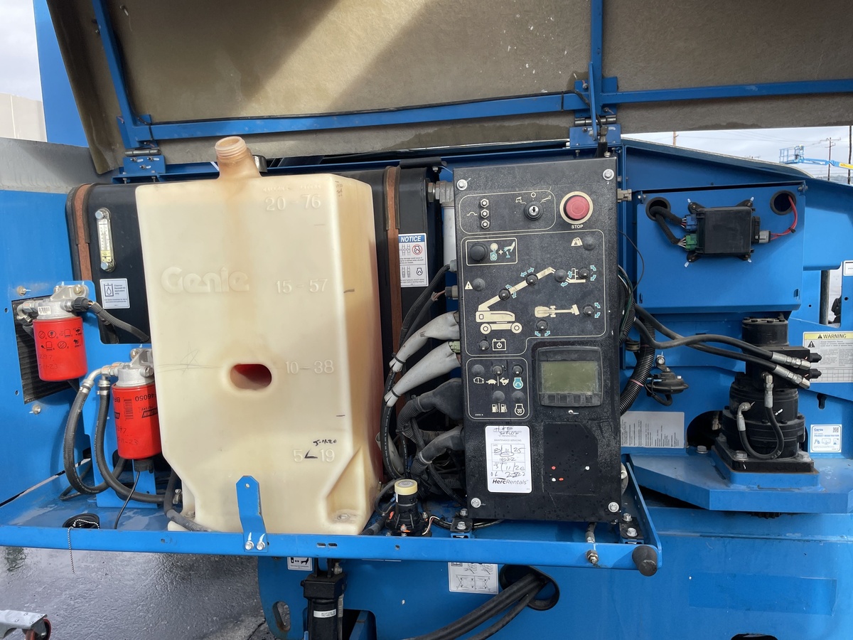 2018 Genie S-40-8