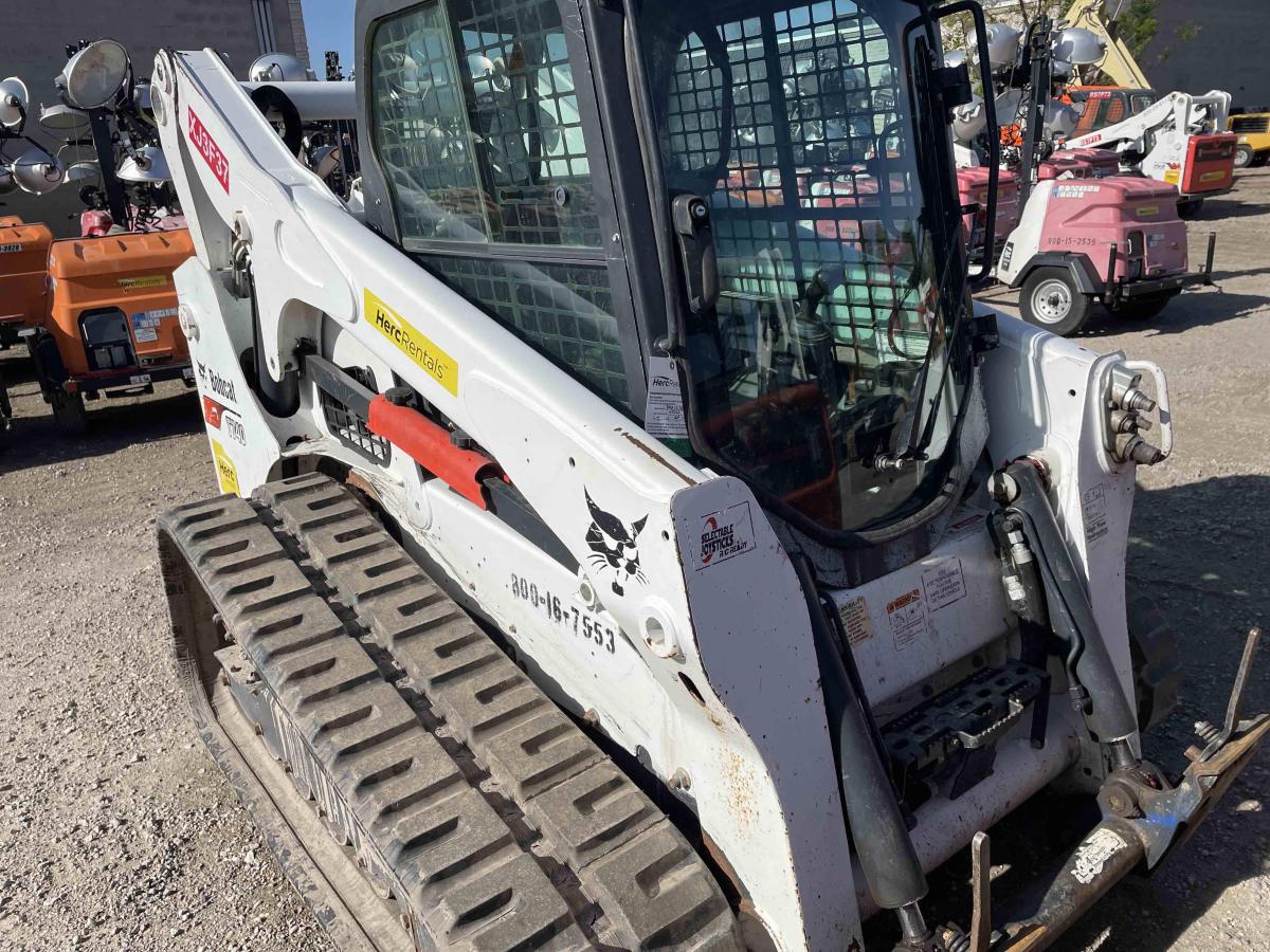 2017 Bobcat T740