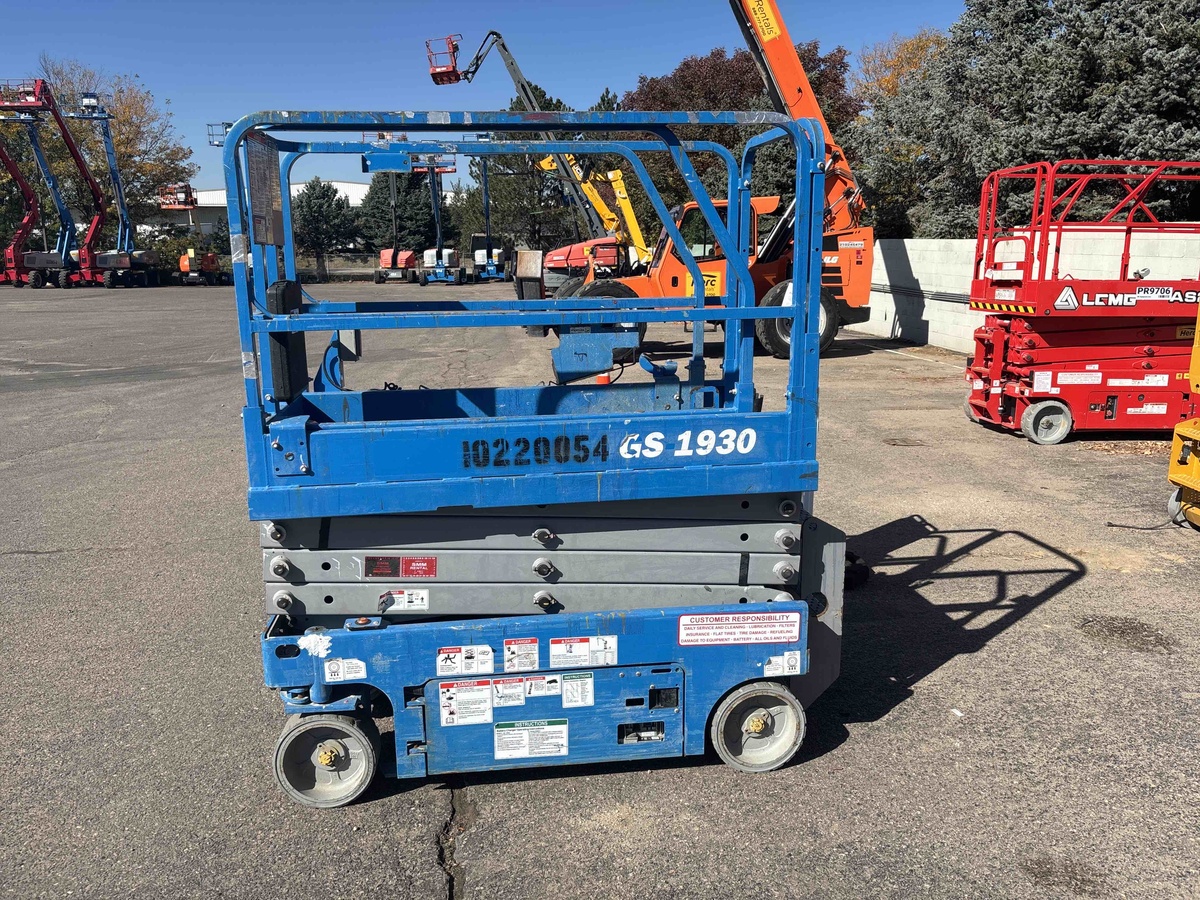 2017 Genie GS-1930