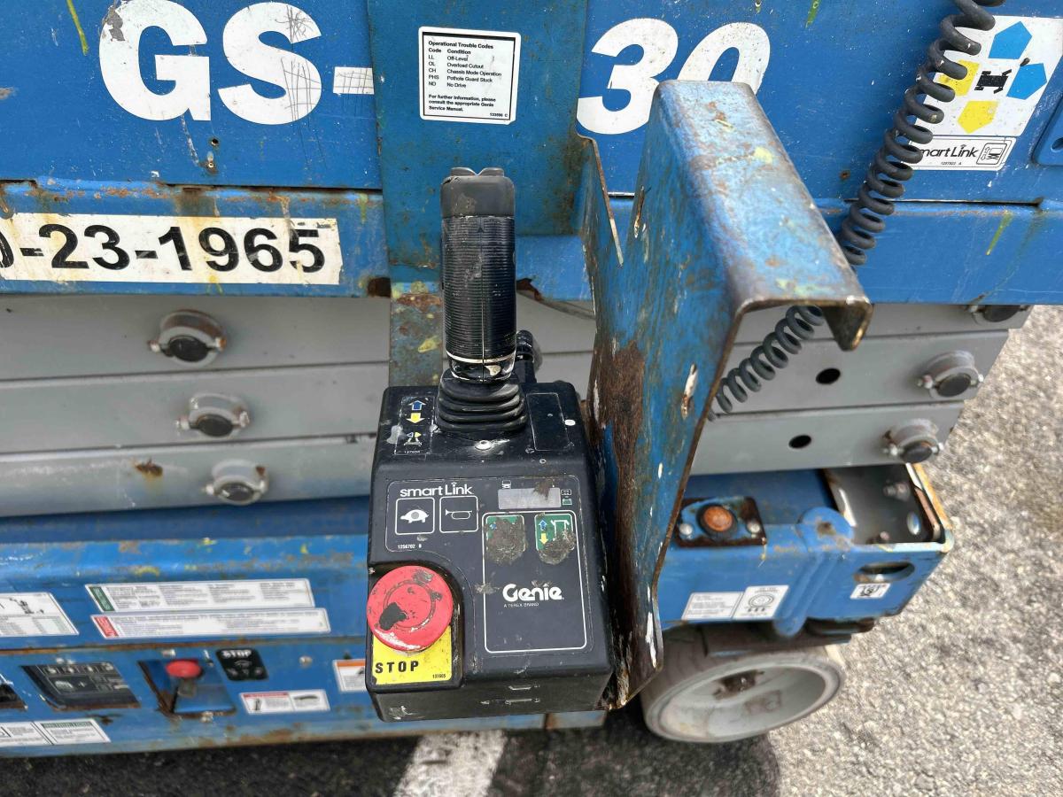 2018 Genie GS-1930