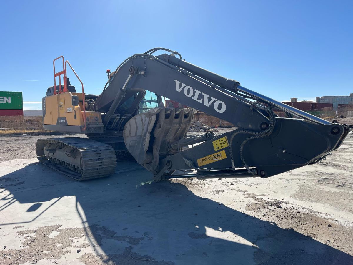 2019 Volvo EC220EL